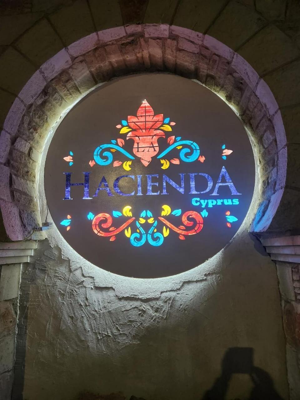 La Hacienda Cyprus Hotell Lemesós Eksteriør bilde